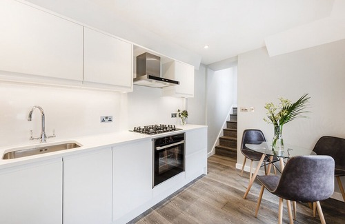 Chinatown Apartamento | LARGE BOUTIQUE STUDIO/1-BED IN CHINATOWN