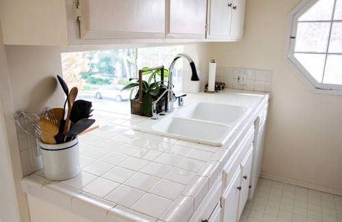 Wilshire Montana Apartamento | Large, bright, and sunny apartment steps from beach