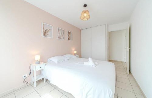 Zola - Pressense Apartamento | Large bright apartment with balcony Villeurbanne
