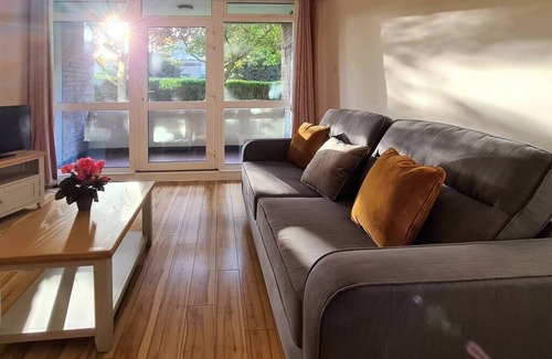 Rathmines Apartamento | Large Bright Apt with Balcony, South Dublin City