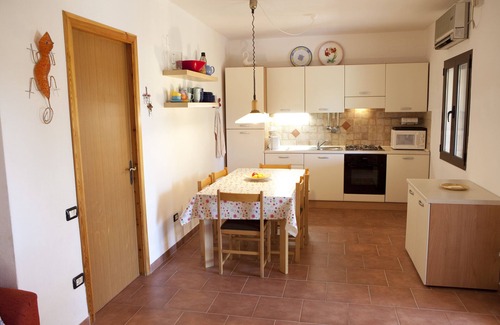 Torre di Bari Casa | Large Bungalow, big garden & endless beaches! Casa Lobina/Sunrise Terrace