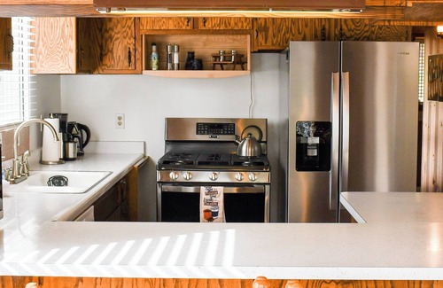 Cold Springs Cabina | Large Cabin in Cold Springs 3 Minutes From Pinecrest Lake & Dodge Ridge WiFi