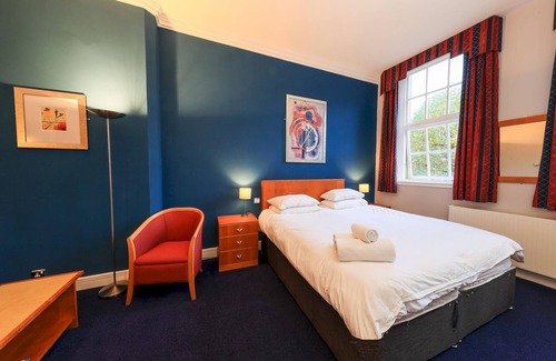 Nottingham City Centre Apartamento | Large Central Spacious Studio Apartment With High Ceilings