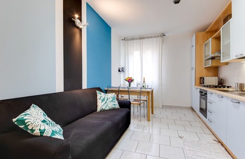 Forli Apartamento | Amplio apartamento de un dormitorio en el centro con wifi y lavadora.