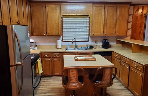 Lumberton Casa | Large charming 4 bedroom, 3 bath on quiet wooded lot with lots of space for all!