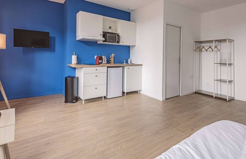 Chalons-en-Champagne Apartamento | Large comfortable studio 15 min walk from the Cathedral