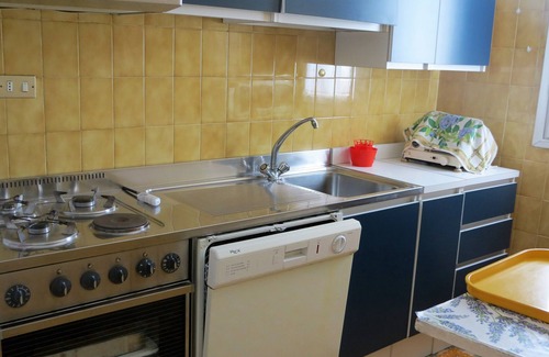 Cala Bitta Apartamento | Amplio y confortable apartamento de tres habitaciones en residencia con piscina, muy cerca de Costa Smeralda