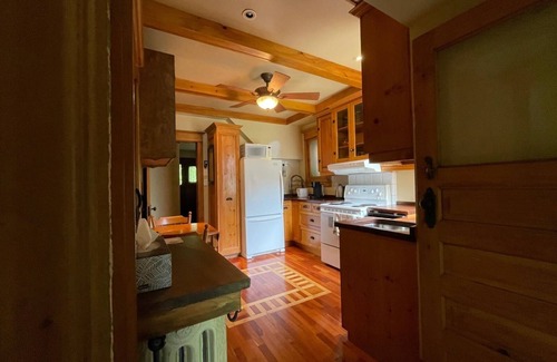 Liberty Village Casa | Large, comfortable, private three bedroom home in South Parkdale, Toronto!