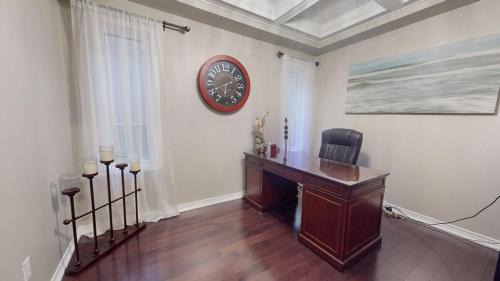 Oakville Casa | Large Comfy Family Home in Oakville