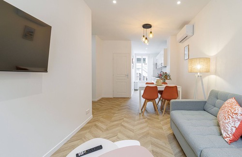 Saint-Sylvestre Apartamento | Large & Confort 2 Bdr Renovated