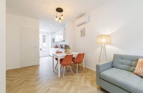 Saint-Sylvestre Apartamento | Large & Confort 2 Bdr Renovated