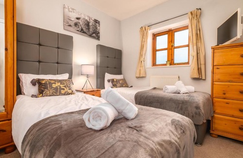Knowle Sands Apartamento | Large Contractor House & Private Parking by ComfyWorkers