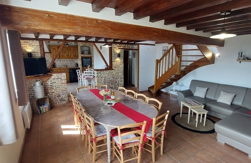Lacres Casa | Large, cosy gîte for 12 people, ideal for family holidays
