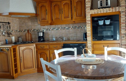 Lacres Casa | Large, cosy gîte for 12 people, ideal for family holidays