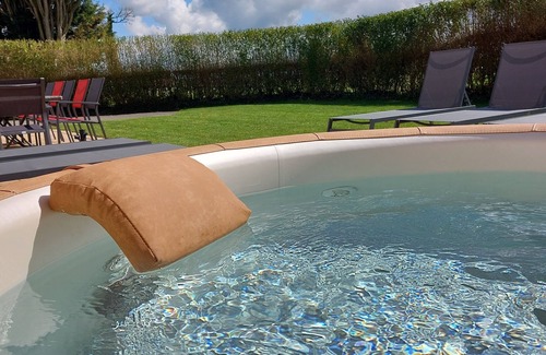 Lacres Casa | Large, cosy gîte for 12 people, ideal for family holidays