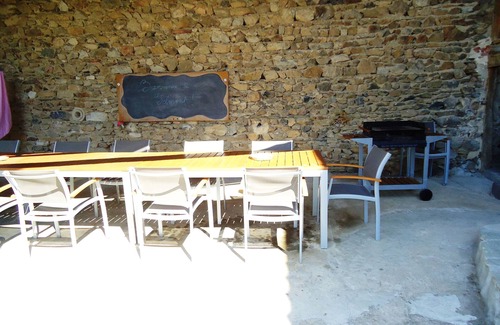Saint-Privat-du-Dragon Cabaña | Casa grande "Chez Marinette"