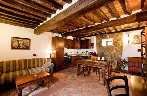 Cortona Apartamento | Encantador apartamento Old Mill de 1 dormitorio con piscina en Molino di Bordone, Cortona