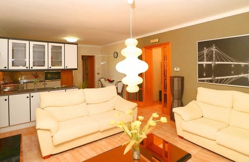Campos Villa | Gran villa de campo con apartamento independiente, piscina privada, a 15 minutos de playas fantásticas.