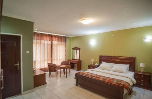 Lubumbashi Cabina | Large Cozy room including free breakfast