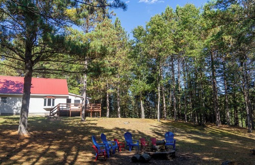 Luzerne Cabina | Large Creekside Cabin in the Huron National Forest - outdoor recreation mecca