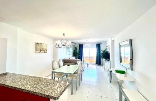 Benalmadena Costa Apartamento | Large Deluxe Front Sea View Apartment Benalbeach