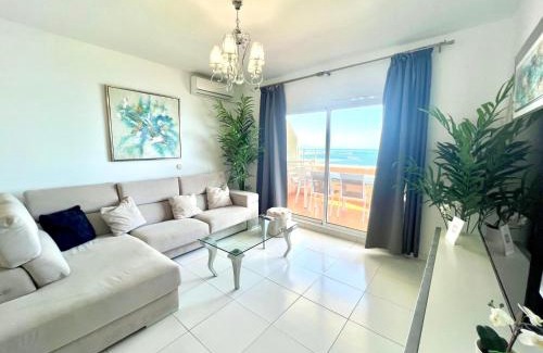 Benalmadena Costa Apartamento | Large Deluxe Front Sea View Apartment Benalbeach
