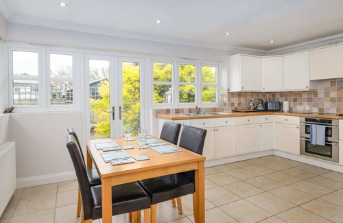 Ely Casa | Large detached Cambridgeshire Countryside Home