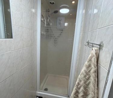 Finsbury Park Casa | Large double bedroom - posh area