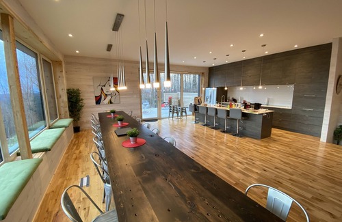 Eastman Cabaña | Large Eco Passive Chalet + Hot Tub / 6 bedrooms (14 pers.)
