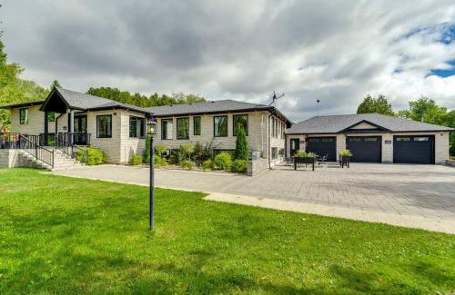 King Casa | Large Estate with Luxury Collection of Amenities