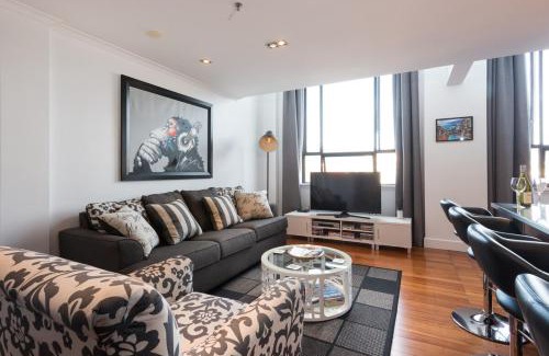 Te Aro Apartamento | Large Executive Inner City Apartment