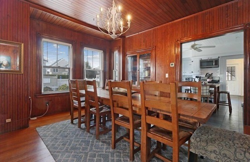 Falmouth Heights Casa | Large Falmouth Heights Home Sleeps Up to 17 RPAM030