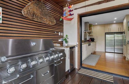 Point Lookout Casa | Large Family Beachhouse - Walk to Everything