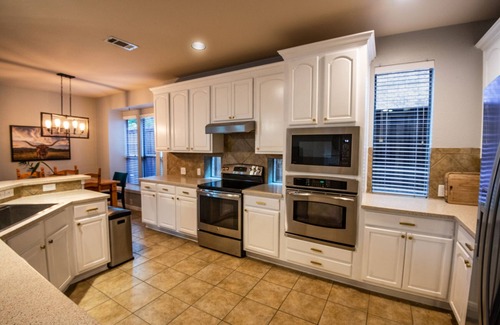 Frisco Casa | LARGE, FAMILY FRIENDLY HOME, POOL OASIS, CLOSE TO PGA/STAR/TOYOTA STADIUM