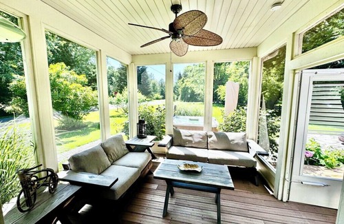 Glenn Haven Shores Casa | Large Family Home in South Haven - Private lake Access, Hot Tub, Sunroom & Patio