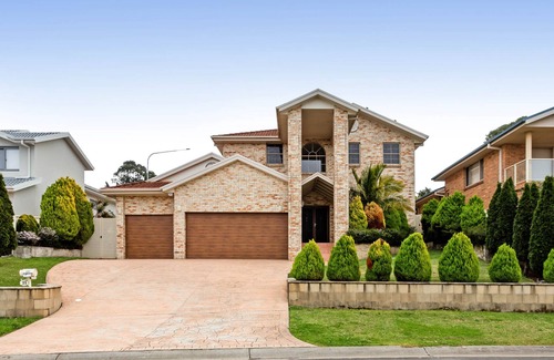 Shell Cove Casa | LARGE FAMILY HOME IN SHELL COVE