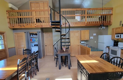 Marklesburg Casa | Hogar grande de la familia se encuentra a 1 milla de lanzamiento de Aitch Barco En Raystown Lago