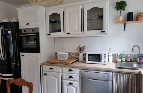 Saint-Pierre-d'Oleron Casa | Large family house, large garden in an oyster site close to the beach