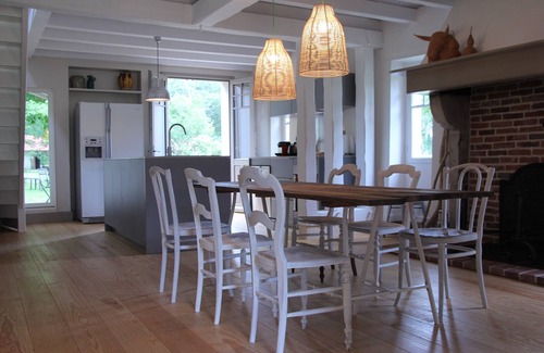 Messanges Casa | Casa familiar renovada **** diseño de lujo 5 dormitorios / 3 baños 10 pers en parque 2 ha