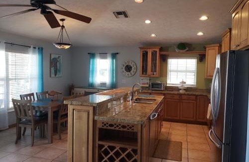 Fort Pierce Casa | Large Family sized Ocean view home on a Island!