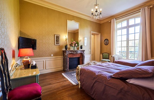 Barbeville Cama Y Desayuno | Suite-Familiar-Baño con bañera-Vista al Jardín