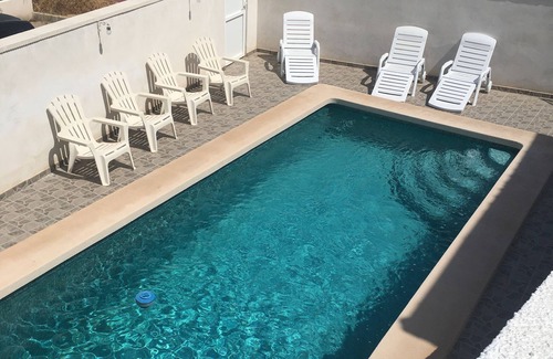Los Alcázares Villa | Villa grande con patio, piscina privada, aire acondicionado, wifi TV vía satélite, barbacoa.