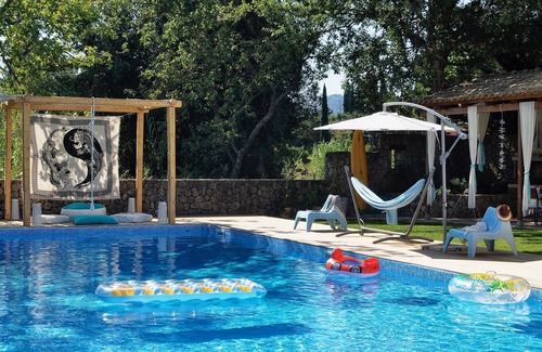 Corfu Villa | Gran villa familiar con piscina en un entorno bastante