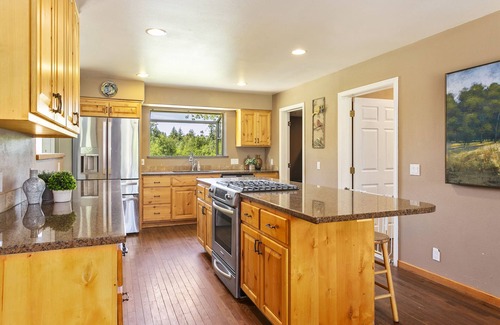 Blaine Casa | Large farm house