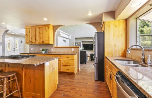 Blaine Casa | Large farm house