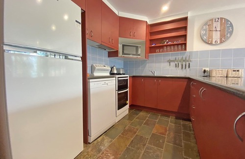 Amity Point Casa | Large Five bedroom Home Close to Rock Wall