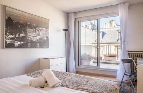 Passy Apartamento | Large flat for 4 people with terrace and view on the Eiffel Tower