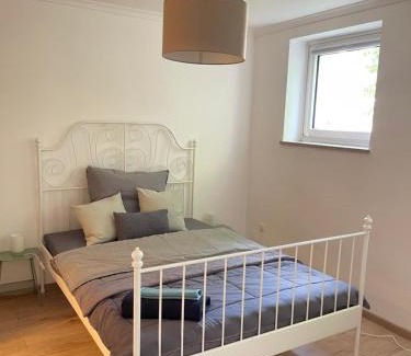 Oberwiesenfeld Apartamento | Large flat with WIFI and parking