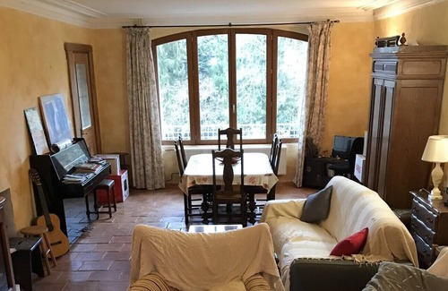 La Nouaille Cabaña | Large forest lodge