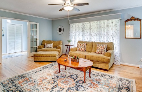 Rock Hill Casa | Large four bedroom in a quiet neighborhood.